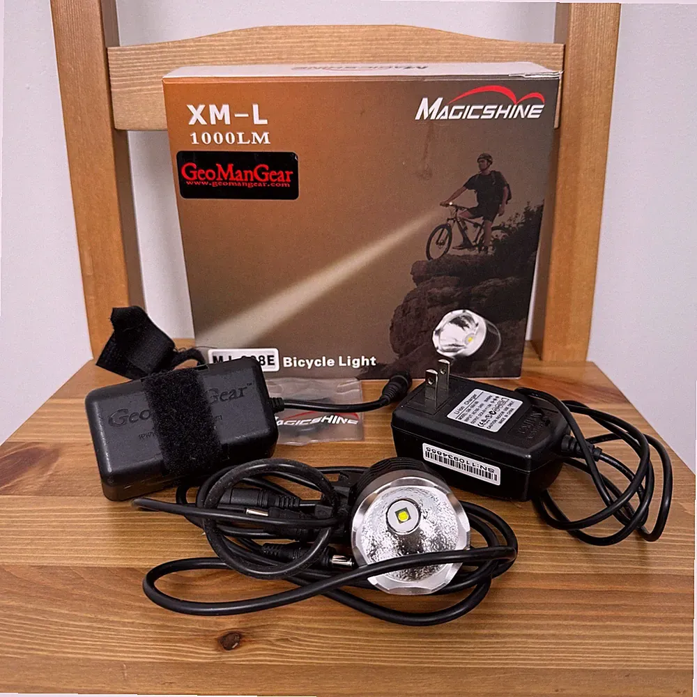 Magicshine MJ 808E 1000LM XM L Cree Bicycle Light Set Battery Charger O rings